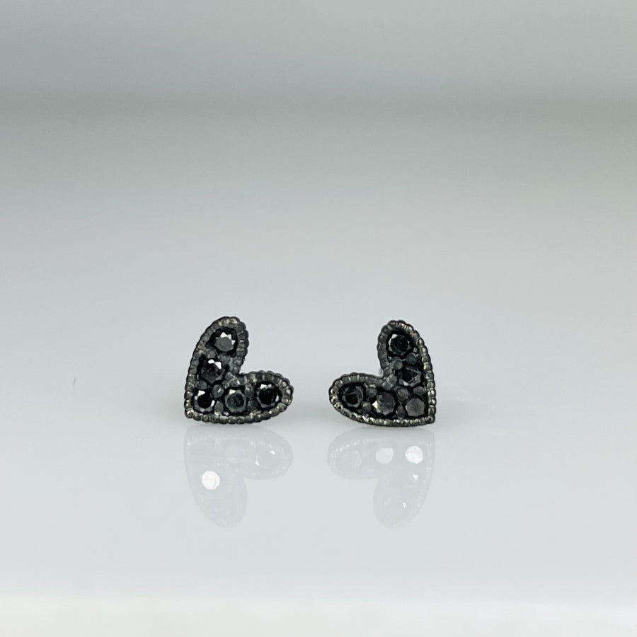 14K White Gold Black Diamond Heart Stud Earrings 0.27ct