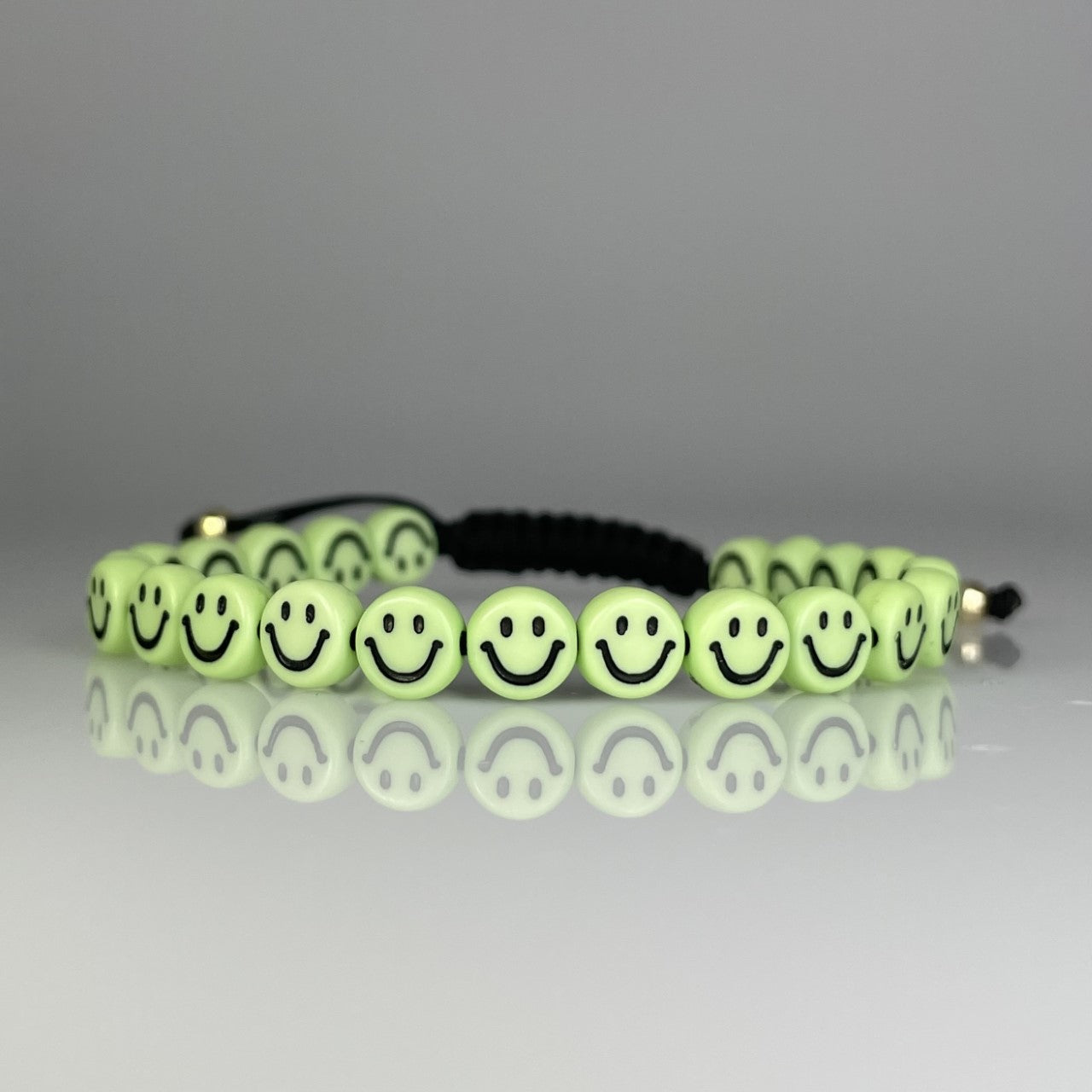 Chieco+ チエコプラス　smiley bracelet Zoë Chicco 14k Gold Midi Bitty Smiley Face Cord Bracelet