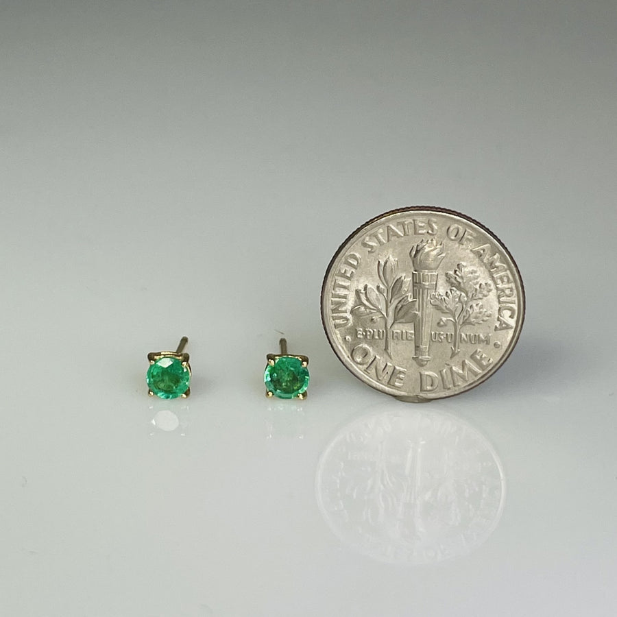 14K Yellow Gold Emerald Stud Earrings 0.40ct