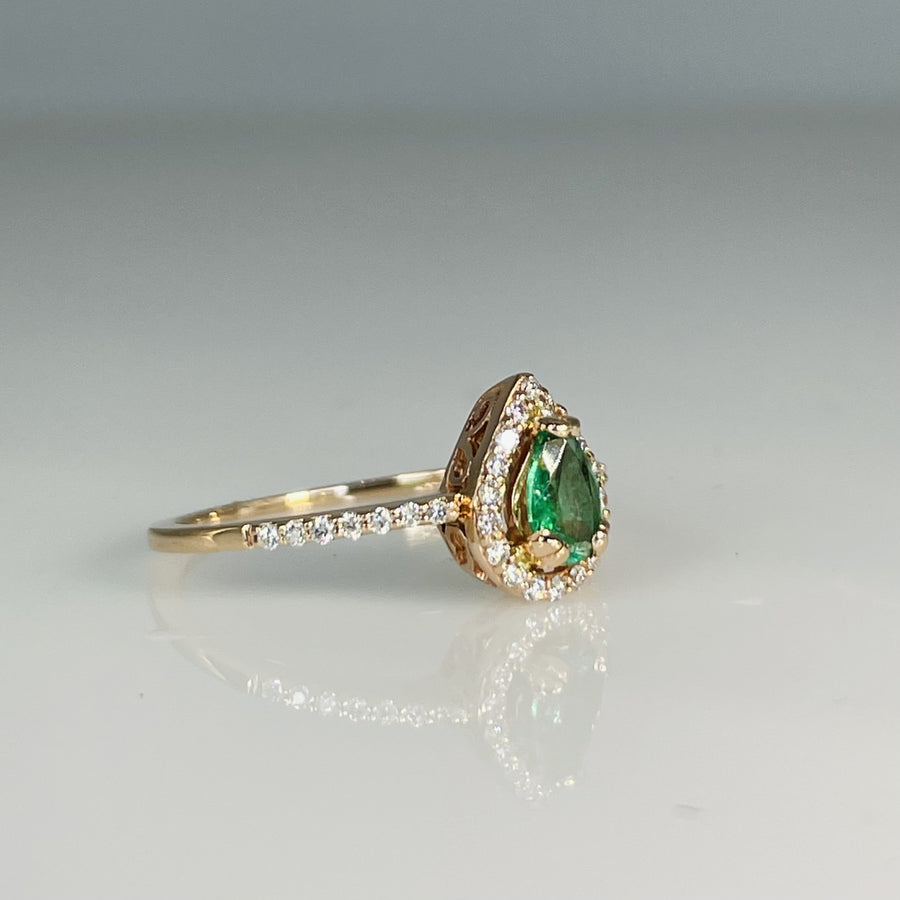 14K Rose Gold Emerald and Diamond Ring 0.20ct/0.17ct