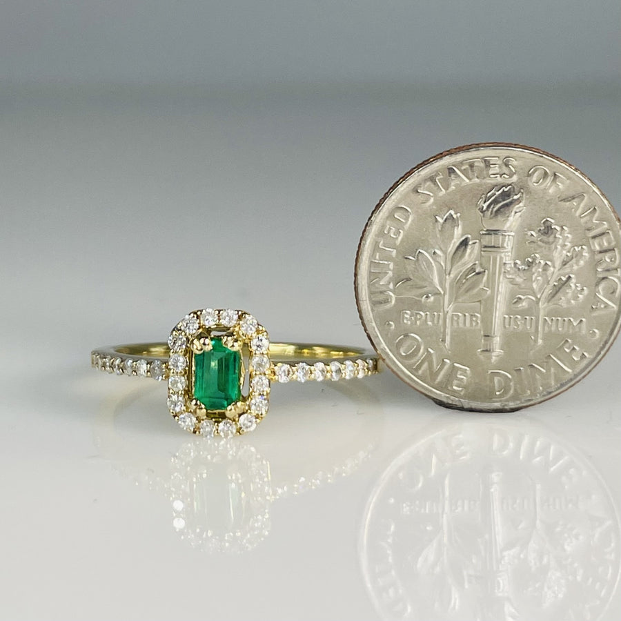 14K Yellow Gold Emerald Diamond Ring 0.19ct/0.16ct