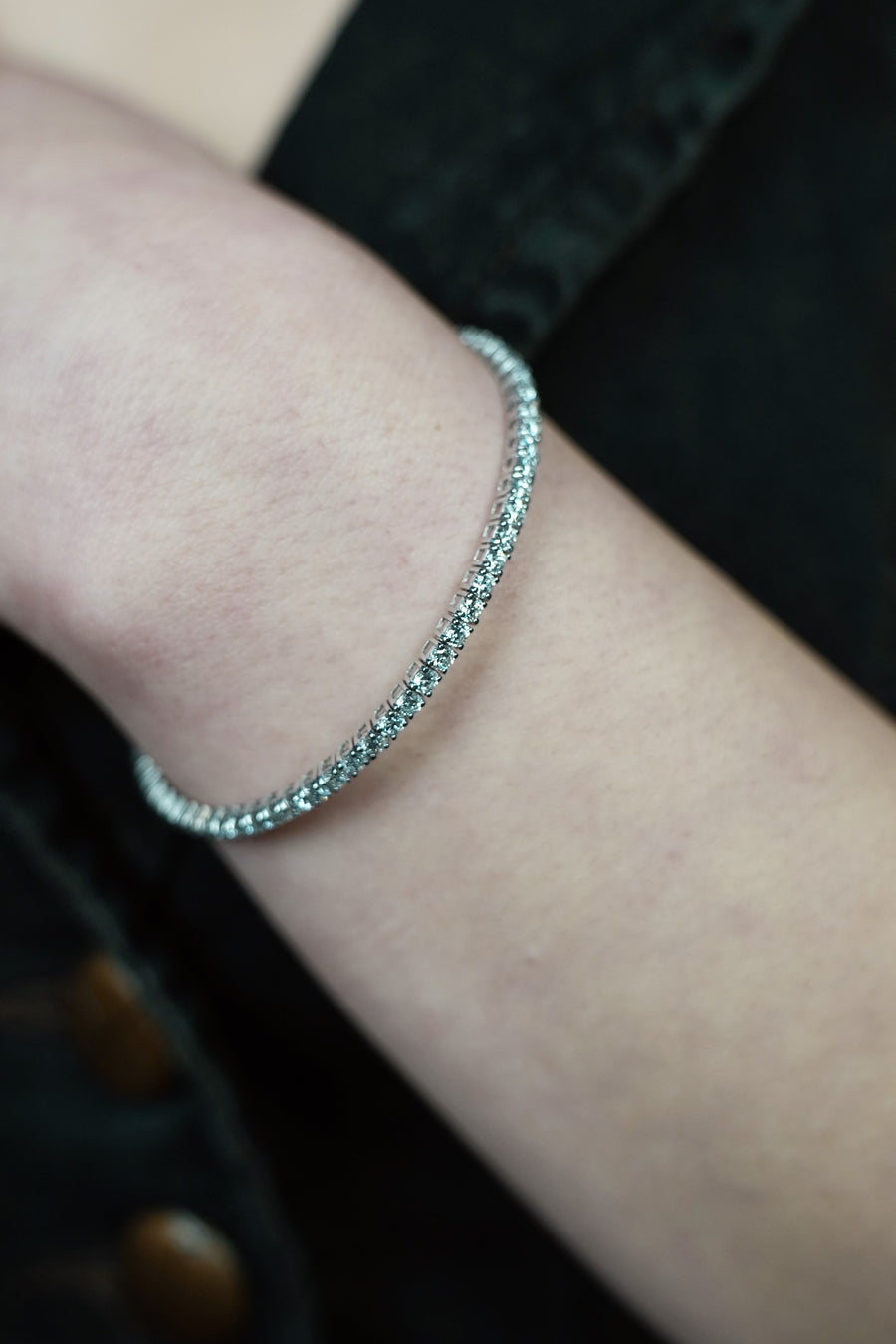 14K White Gold G/H & VS Diamond Bangle 2.16ct