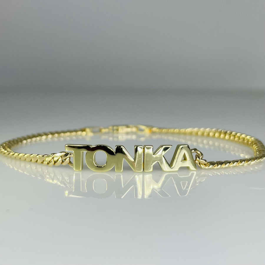 18K Yellow Gold Custom Nameplate Bracelet
