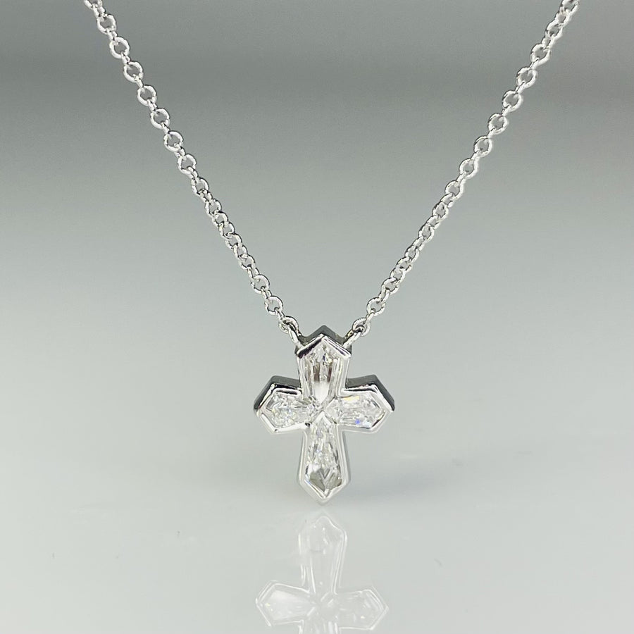 14K White Gold Diamond Cross Necklace 0.25ct