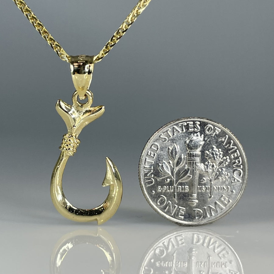14K Yellow Gold Makau Pendant Necklace