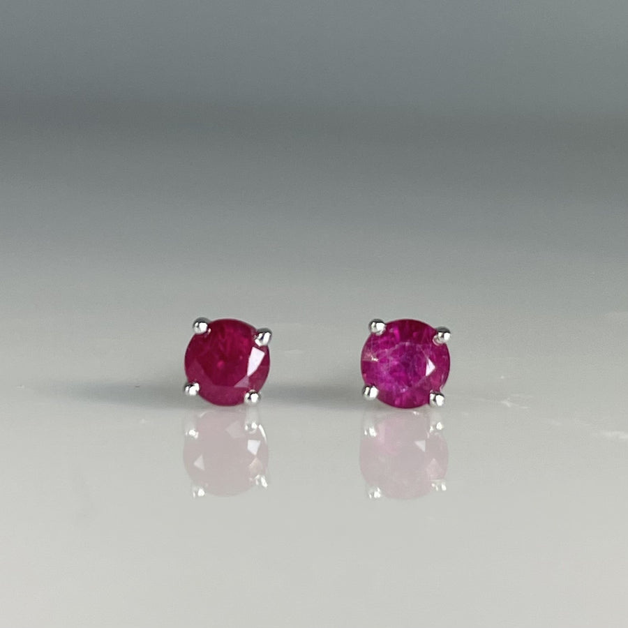 14K White Gold Ruby Stud Earrings 0.95ct