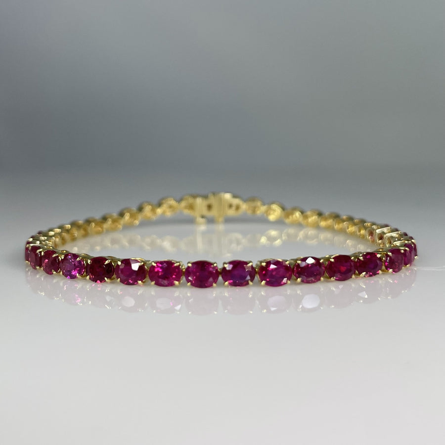 18K Yellow Gold Ruby Bracelet 6.19ct