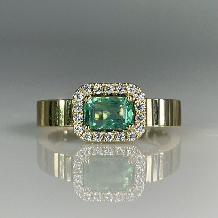 14K Yellow Gold Diamond and Emerald Ring 0.12ct/0.56ct