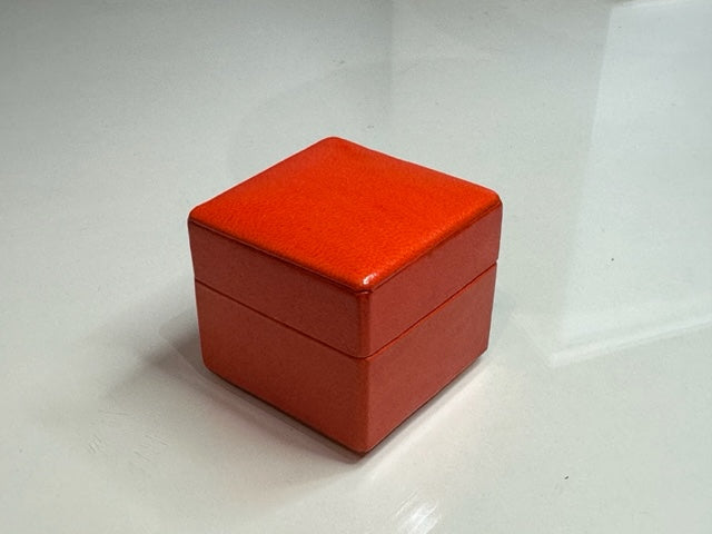 Medium Tangerine Leather Ring Box