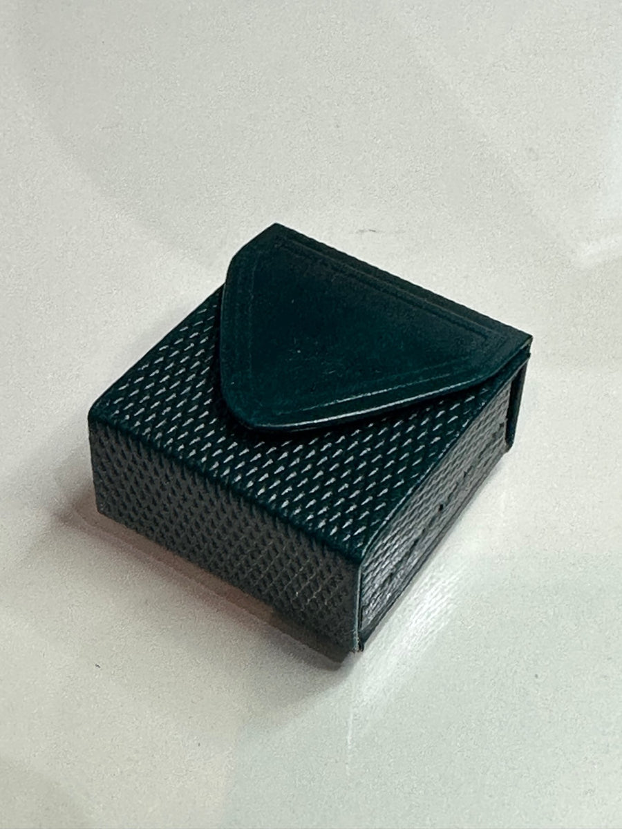 Pop Open Castleton Green Leather Ring Box