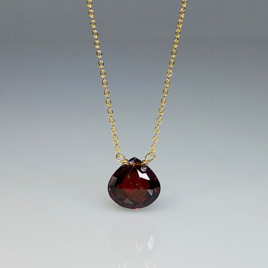 Garnet Quartz Necklace 10x10mm