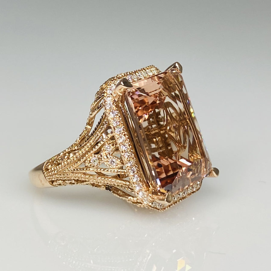 14K Rose Gold Morganite Diamond Ring 9.09/0.28ct