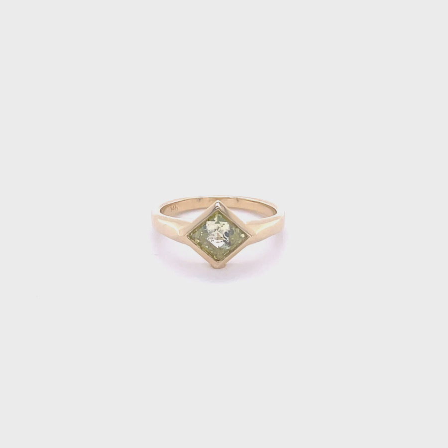 14K Yellow Gold Green Diamond Ring 0.74ct