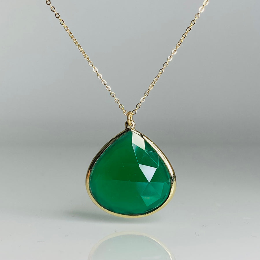 14K Yellow Gold Green Onyx Necklace 20x20mm