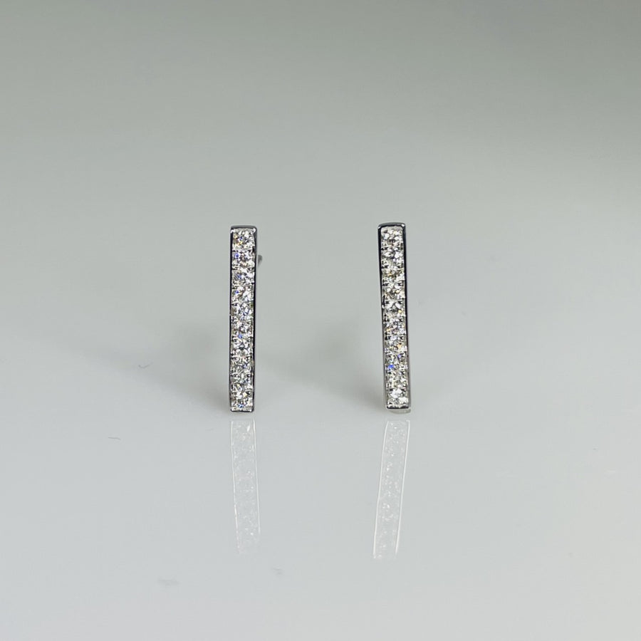 14K White Gold Diamond Bar Earrings 0.21ct