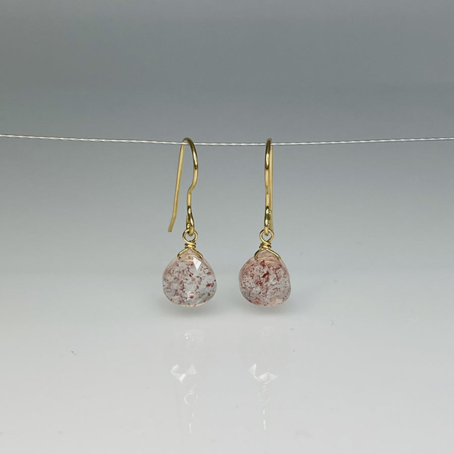 14K Yellow Gold Strawberry Quartz Teardrop Earrings 8mm
