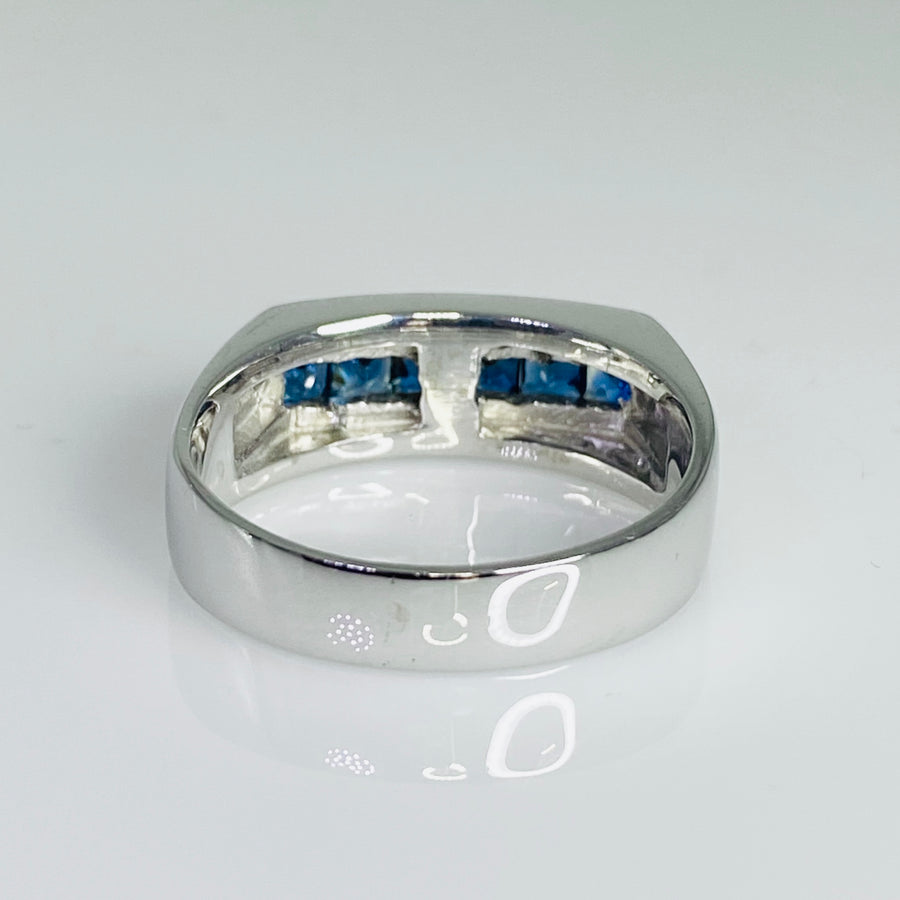14K White Gold Princess Cut Blue Sapphire Ring 0.90ct