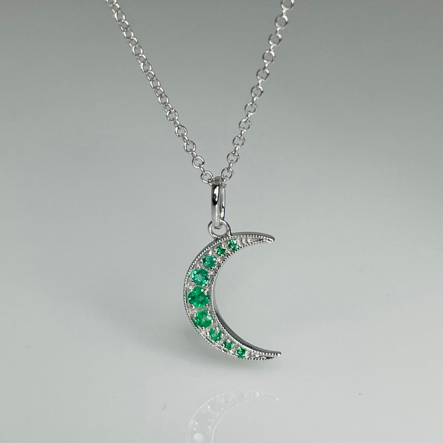 14K White Gold Emerald Crescent Moon Necklace 0.15ct