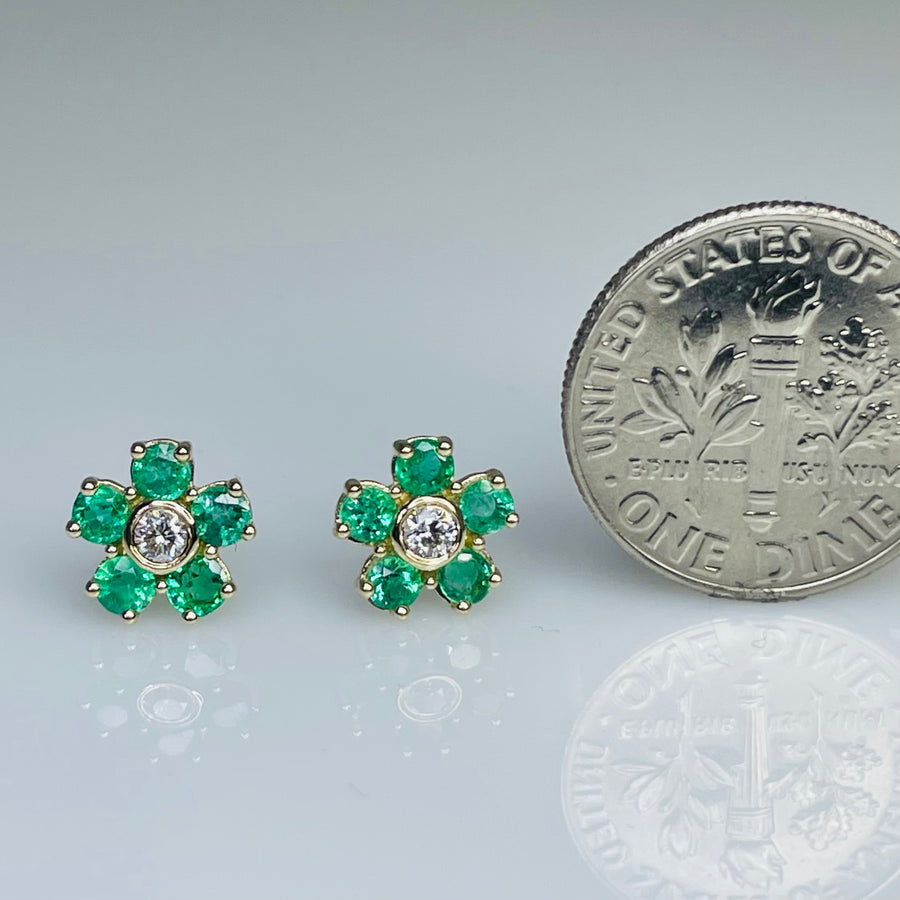 14K Yellow Gold Emerald and Diamond Flower Earrings 0.70/0.10ct