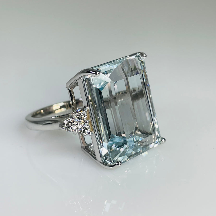 14K White Gold Aquamarine Diamond Ring 27.59/0.50ct