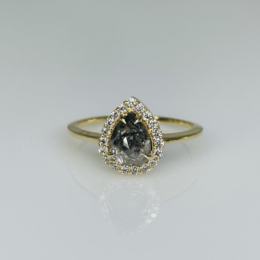 18K Yellow Gold Salt & Pepper and White Diamond Ring 1.14/0.30ct