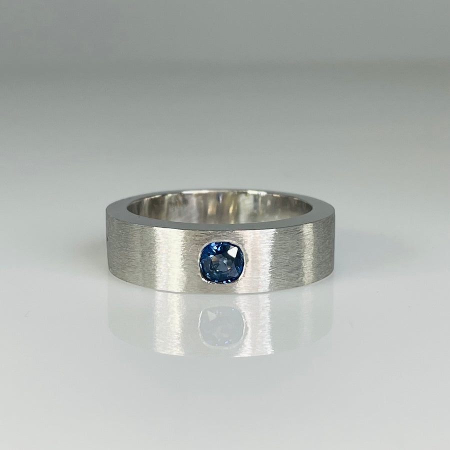 14K White Gold Blue Sapphire Ring 0.54ct