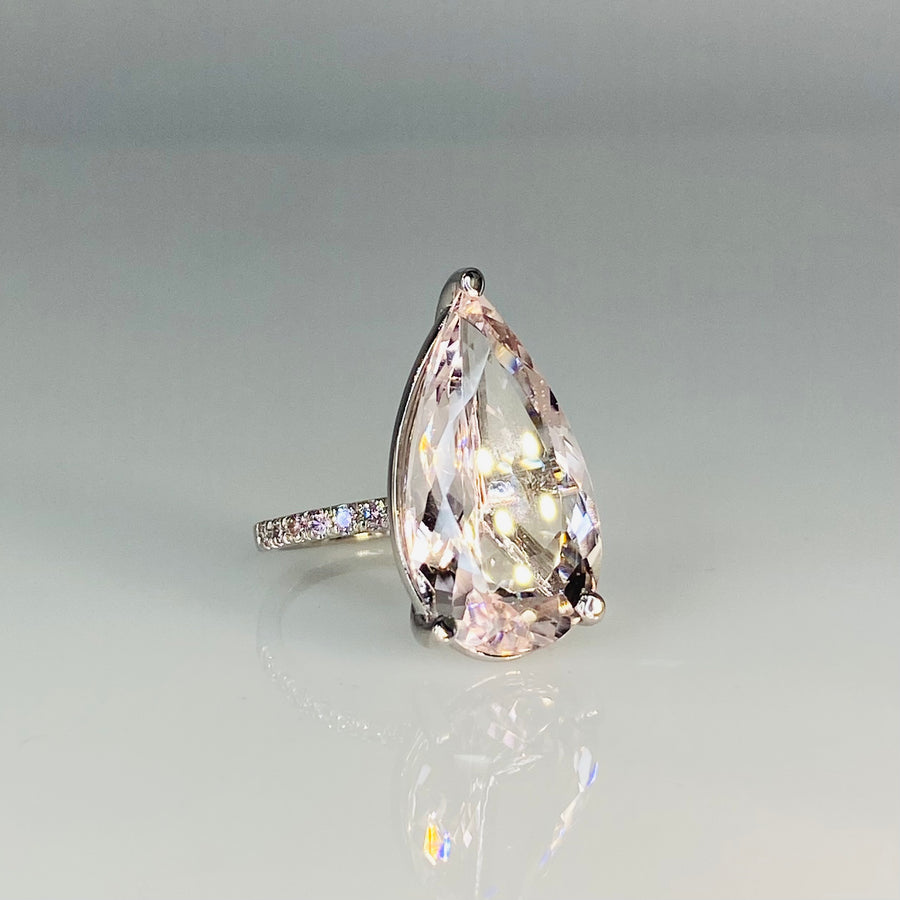 14K White Gold Morganite and Pink Diamond Ring 9.84ct/0.25ct