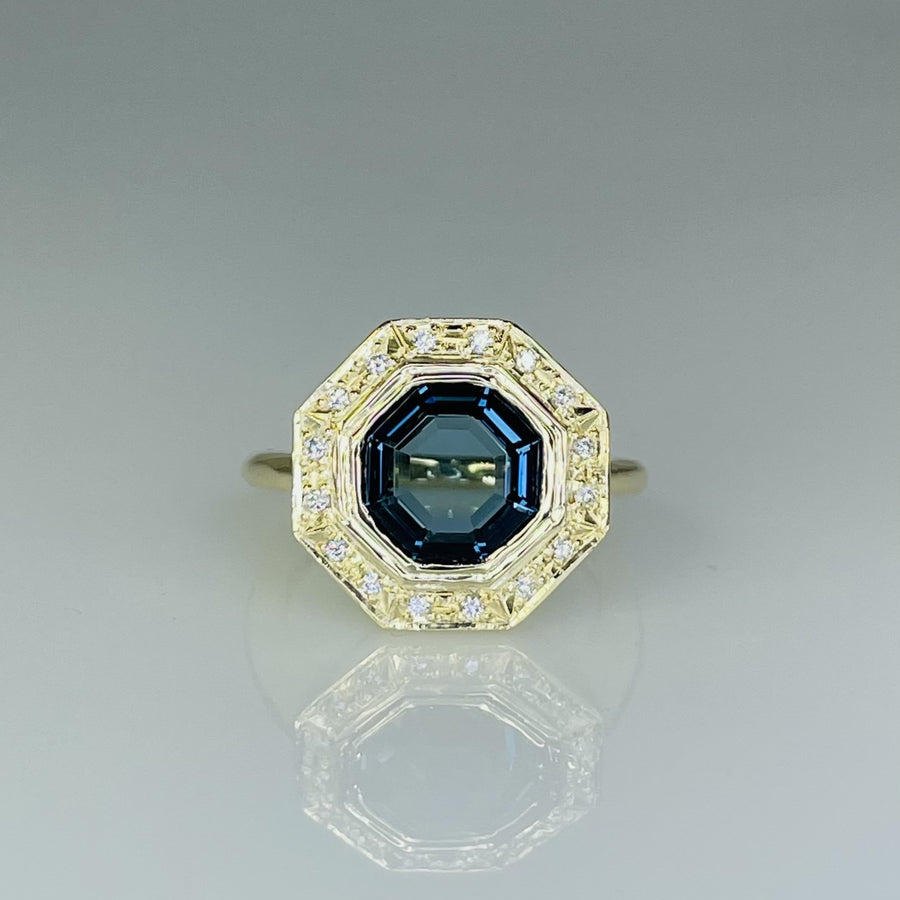 14K Yellow Gold London Blue Topaz and Diamond Ring 3.05ct/0.10ct