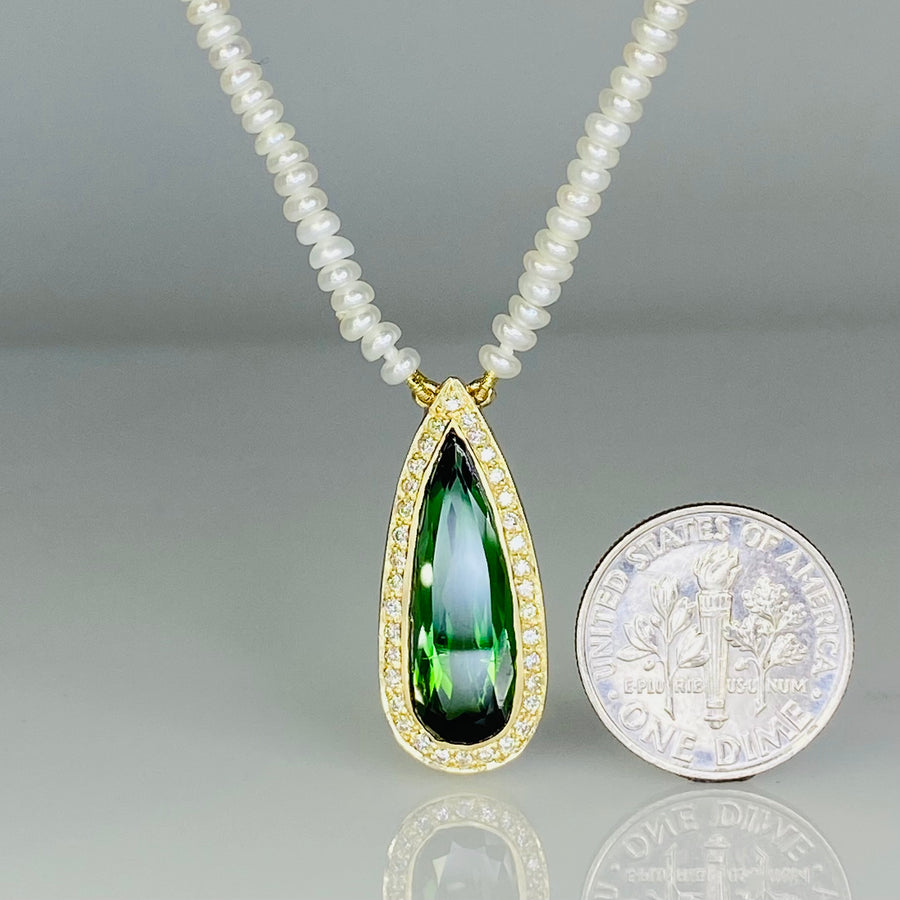 14K Yellow Gold Green Tourmaline and Diamond Pearl Necklace