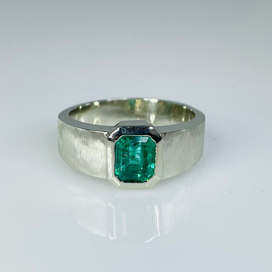 14K White Gold Emerald Ring 1.29ct